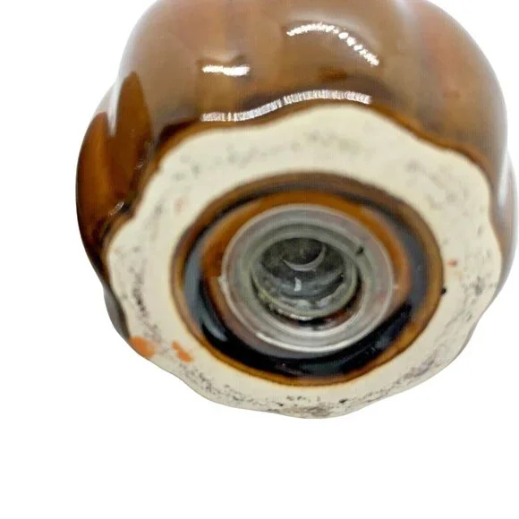 Vintage Ceramic Pumpkin Salt & Pepper Shakers for Fall Harvest Thanksgiving - Picture 8 of 10